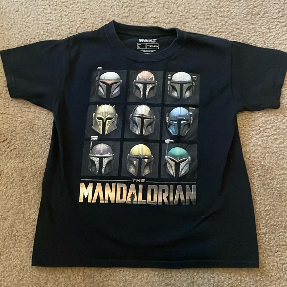 Boy’s Mandalorian t-shirt
